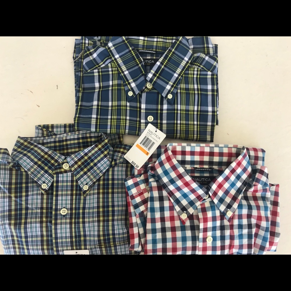 Lot of 3 NEW Nautica plaid button down shirts.